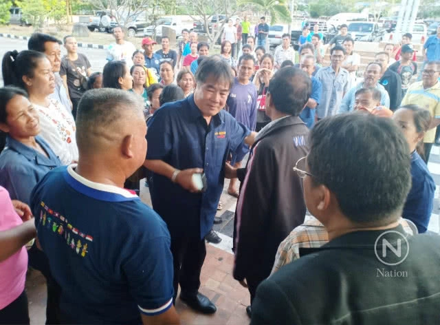 ตร.บุกจับ "พรชัย" ว่าที่ผู้สมัคร ส.ส.บุรีรัมย์ กลางวง "หญิงหน่อย" หาเสียง