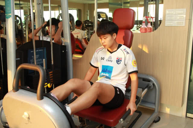 "ชบาแก้ว" เริ่มซ้อมครั้งแรก เน้นฟิตเนสยกระดับร่างกาย ขั้นแรกก่อนลุยบอลโลก