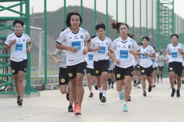 ชบาแก้ว วิ่ง 6 กิโล! เรียกฟิตต่อเนื่อง หลังเข้าเก็บตัว