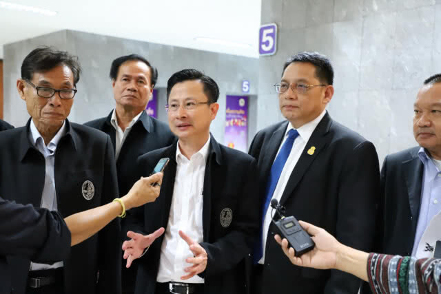 "ปลัดแรงงาน" เผย ผลการหารือสมาคมประมงได้ข้อสรุป 14 แนวทางเป็นที่น่าพอใจ