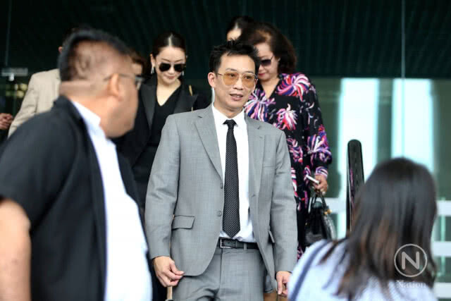 ศาลไฟเขียว "โอ๊ค" บินร่วมงานแต่ง "อุ๊งอิ๊ง"