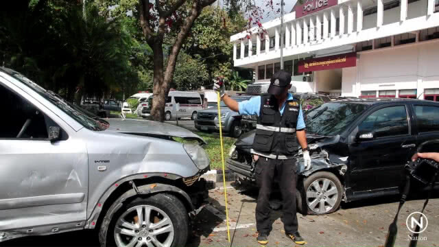 แห่ตีเลขเด็ดรถยนต์  "เซนติเมตร"