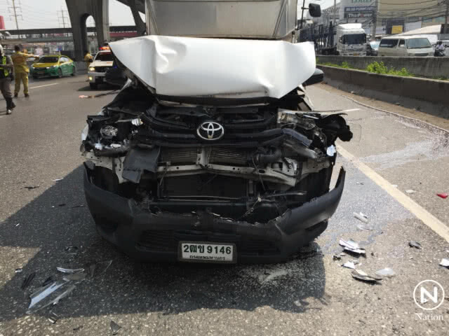 ชน 5 คัน รวด! บางนา-ตราด ขาเข้า รถติดหนึบ