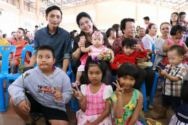 เจ้าของร้านอาหารอุบลฯ ชื่นชมคุณหญิงสุดารัตน์ อยากให้เป็นนายกฯในดวงใจ