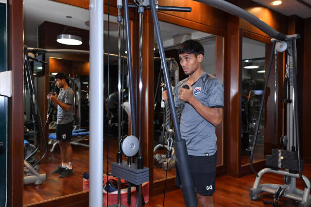ศิริศักดิ์ พาทัพช้างศึกลงซ้อม หลังถึงอัล ไอน์