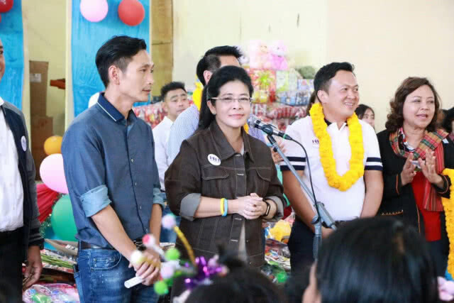 เจ้าของร้านอาหารอุบลฯ ชื่นชมคุณหญิงสุดารัตน์ อยากให้เป็นนายกฯในดวงใจ