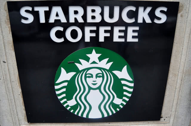 กูรูคาด "สตาร์บัคส์" ประเทศจีน จ่อหุ้นร่วงตามรอย "แอ๊ปเปิ้ล อิงค์"