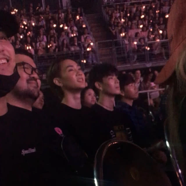 รวมเหล่าดารา "ชาวบลิ้งค์" ในคอนเสิร์ต "BLACKPINK"