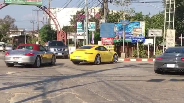 สั่งปรับ "แก๊งปอร์เช่" โชว์กร่างปิดแยกไฟแดง