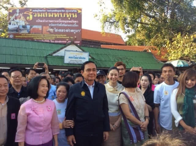 นายกฯสักการะครูบาศรีวิชัย
