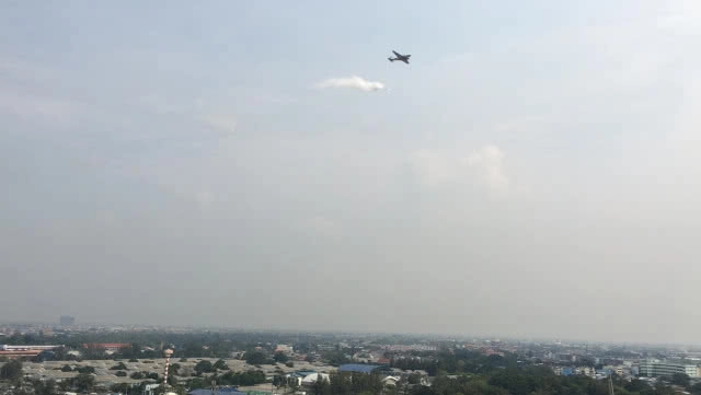 กองทัพอากาศจัดเครื่องบิน BT-67 บินโปรยละอองน้ำบรรเทาปัญหาฝุ่นละอองในอากาศ