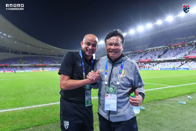 "ช้างศึก" เจ๊า ยูเออี 1-1  ลิ่วน็อคเอาท์ "เอเชียนคัพ 2019"