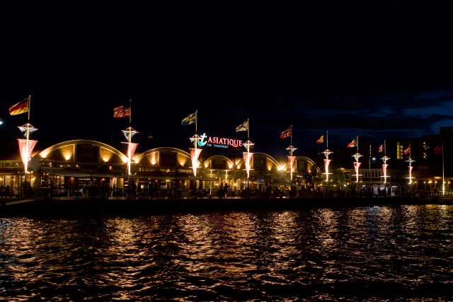 " 9 " สถานที่น่าเที่ยวจากถนนสุรวงศ์จรดริมฝั่งแม่น้ำเจ้าพระยา