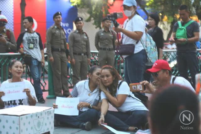 กลุ่มคนอยากเลือกตั้งประท้วง "กระซิบ" ไม่เลื่อนเลือกตั้ง