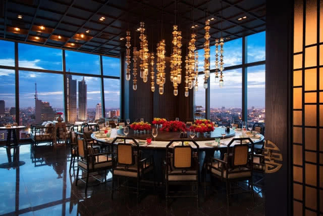 " 9 " สถานที่น่าเที่ยวจากถนนสุรวงศ์จรดริมฝั่งแม่น้ำเจ้าพระยา