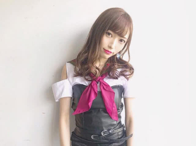 AKB48 ไม่ได้แฮปปี้ เหมือนเพลงที่ร้อง