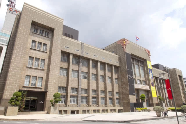 " 9 " สถานที่น่าเที่ยวจากถนนสุรวงศ์จรดริมฝั่งแม่น้ำเจ้าพระยา