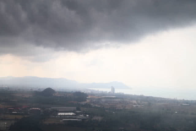 ลมหนาวปกคลุม!!! ฝนหลวงวันที่ 2 ไม่ตกในกทม.ดั่งหวัง