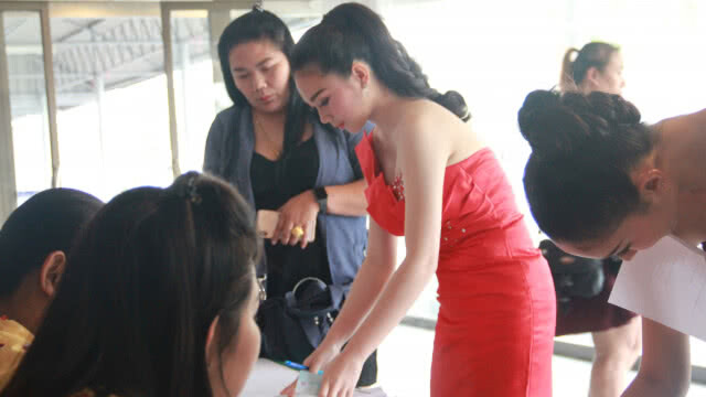 สาวงามทั่วประเทศแห่สมัคร!!! ประกวดธิดาดอนเจดีย์ สุพรรณบุรี