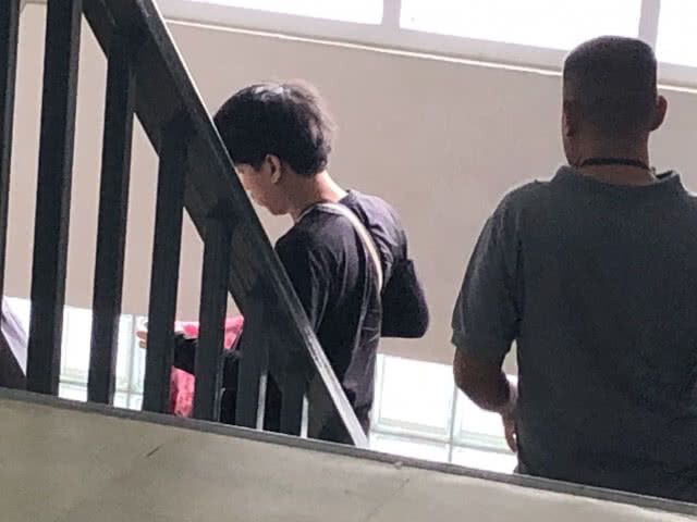 หนุ่มขับมาสด้าชนจยย.เสียชีวิต 2 ราย แล้วหลบหนี เข้ามอบตัวให้การภาคเสธ