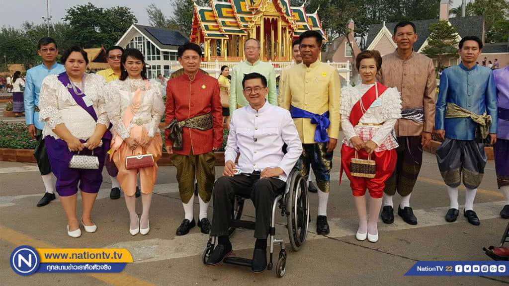 อุ่นไอรัก คลายความหนาวฯ ปีที่ 2 เทศกาลแห่งความสุขของคนทั้งมวล