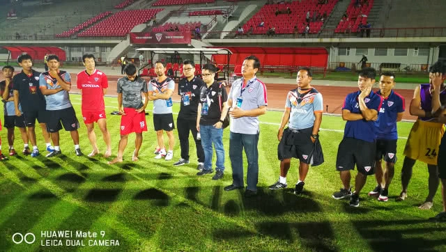 "กัปตันโจ๊ก" เชียร์" โค้ชโต่ย" สู้เพื่อชาติ