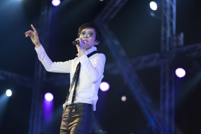 "New Way of LOVE  Concert" ฟังเพลงรักกับสถานที่รูปหัวใจ