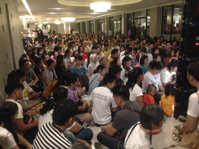 "ครูบาบุญชุ่ม" แสดงธรรมเทศนา เตือนใช้ชีวิตอย่าประมาท