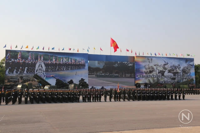 ทบ.ทำพิธีปฏิญาณตนต่อธงชัยเฉลิมพล-สวนสนามเนื่องในวันกองทัพไทยและวันกองทัพบก 2562