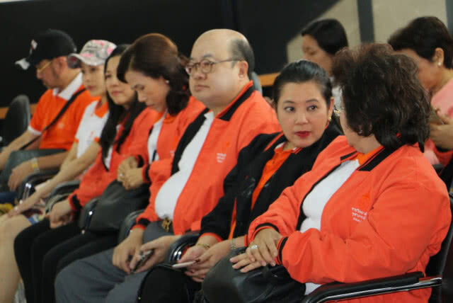 คณะนักศึกษาราชวิทยาลัยจุฬาภรณ์ มอบอุปกรณ์การแพทย์แก่ รพ.ท้องถิ่นจ.กำแพงเพชร