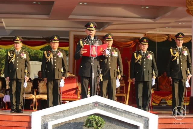 ทบ.ทำพิธีปฏิญาณตนต่อธงชัยเฉลิมพล-สวนสนามเนื่องในวันกองทัพไทยและวันกองทัพบก 2562