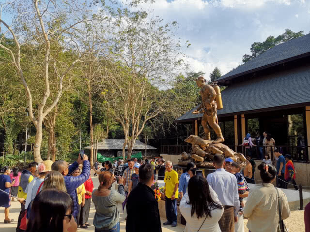 6​ เดือนหลัง​ 13​ หมูป่าติดถ้ำหลวง นทท.พุ่ง​ 1​ หมื่น​คนต่อวัน ดัน​เศรษฐกิจ​แม่สายคึกคัก​