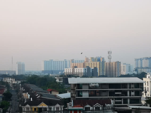 หยุดพักแค่ 1 วัน  ฝุ่นพิษ PM2.5 เริ่มกลับมา