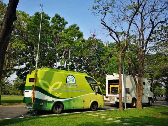 คพ.ใช้ "โดรน" บินพ่นละอองน้ำ ช่วยลดฝุ่นPM2.5 ได้