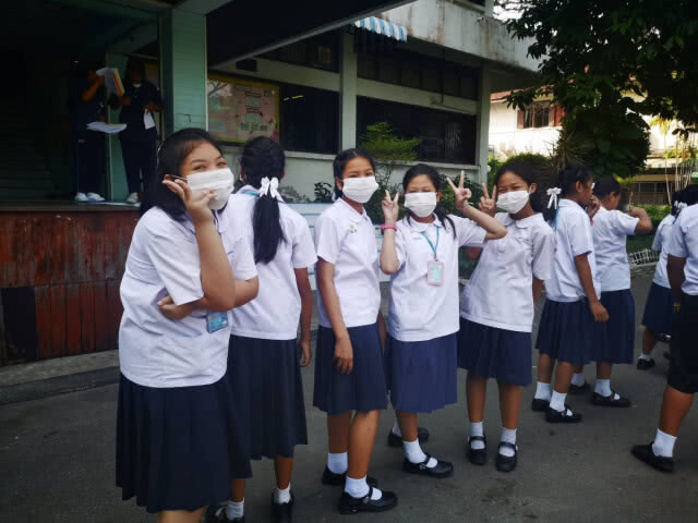 ฝุ่นพิษ PM2.5 พีคทั่วกรุง อันตรายสีแดง 10 เขต!