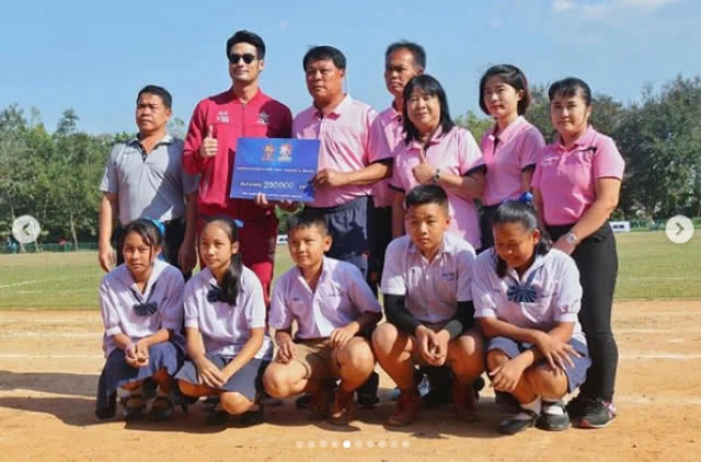 "เกรซ–บอย" นำแก๊ง ไรเดอร์ ลงฟาดแข้ง กับ ทีมหมูป่า