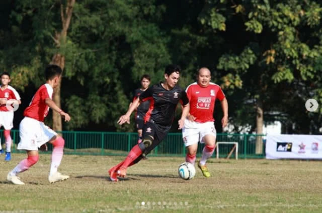 "เกรซ–บอย" นำแก๊ง ไรเดอร์ ลงฟาดแข้ง กับ ทีมหมูป่า