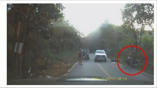 รวบหนุ่มฉุดครูสาวเข้าป่าหวังข่มขืน