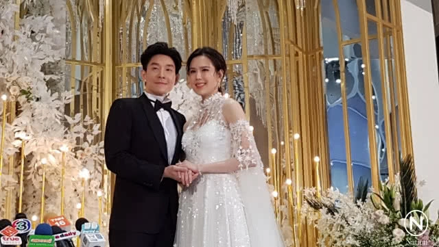 ภาพสุดหวาน! งานแต่ง "บอย-เจี๊ยบ"