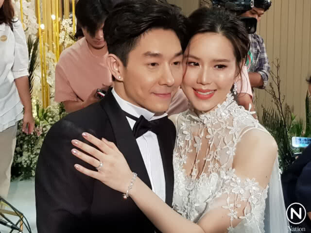 ชื่นมื่น! "บอย" ควง "เจี๊ยบ" เข้าประตูวิวาห์