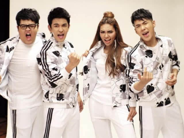 4 โพดำ Oh My God Concert เปิดประตูสู่โลกเทพ