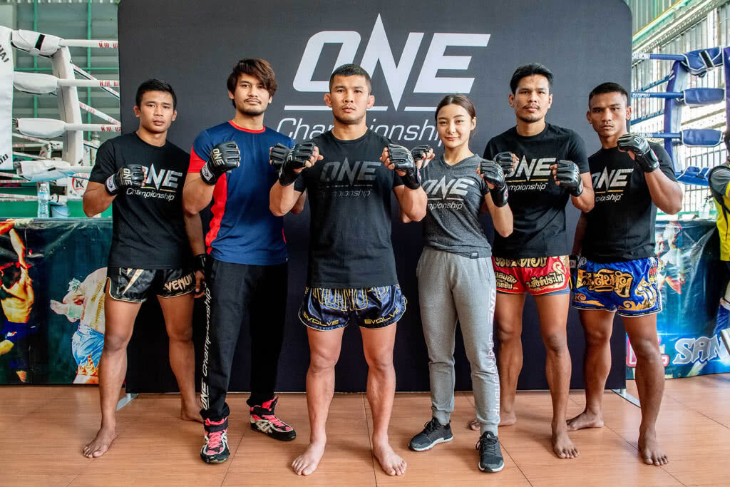 "วันฯ"โชว์6นักสู้ลุยศึกวันแชมเปี้ยนชิพ( ประมวลภาพ)