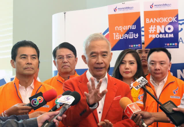 รณรงค์ปลูกต้นไม้ ลดฝุ่น กทม สีเขียว 9 smart policy