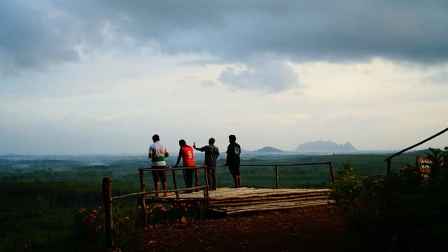 สูดโอโซนบริสุทธิ์ยามเช้าที่ควนขานาง