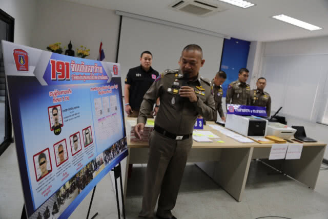191 รวบแก๊งรับทำทะเบียนรถปลอม