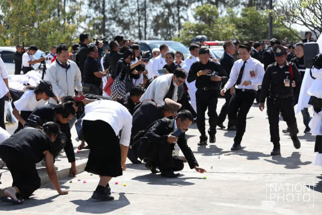 เคลื่อนย้ายหีบสรีรสังขาร "หลวงพ่อคูณ" ไปยังฌาปนสถานชั่วคราว