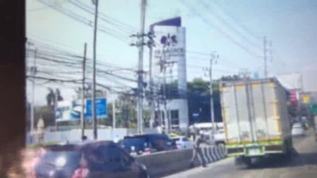 5 ข้อหาหนัก! หกล้อแหกด่านตรวจ เจอฉี่ม่วง เตรียมฝากขังพรุ่งนี้