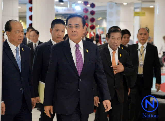 "บิ๊กตู่" ซัดทีวีบางช่องพูดไร้สาระ...เลือกข้างชัดเจน