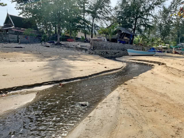 ชาวบ้านบางเทา ภูเก็ต สุดทนปัญหาน้ำเน่า