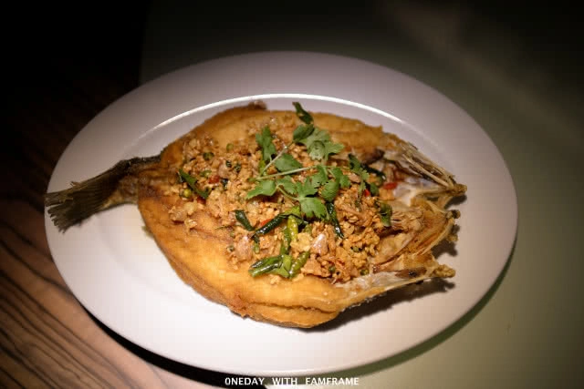 ชวนชิม! สลัดมงคลต้อนรับตรุษจีนที่ "ฮั่วเซ่งฮง"